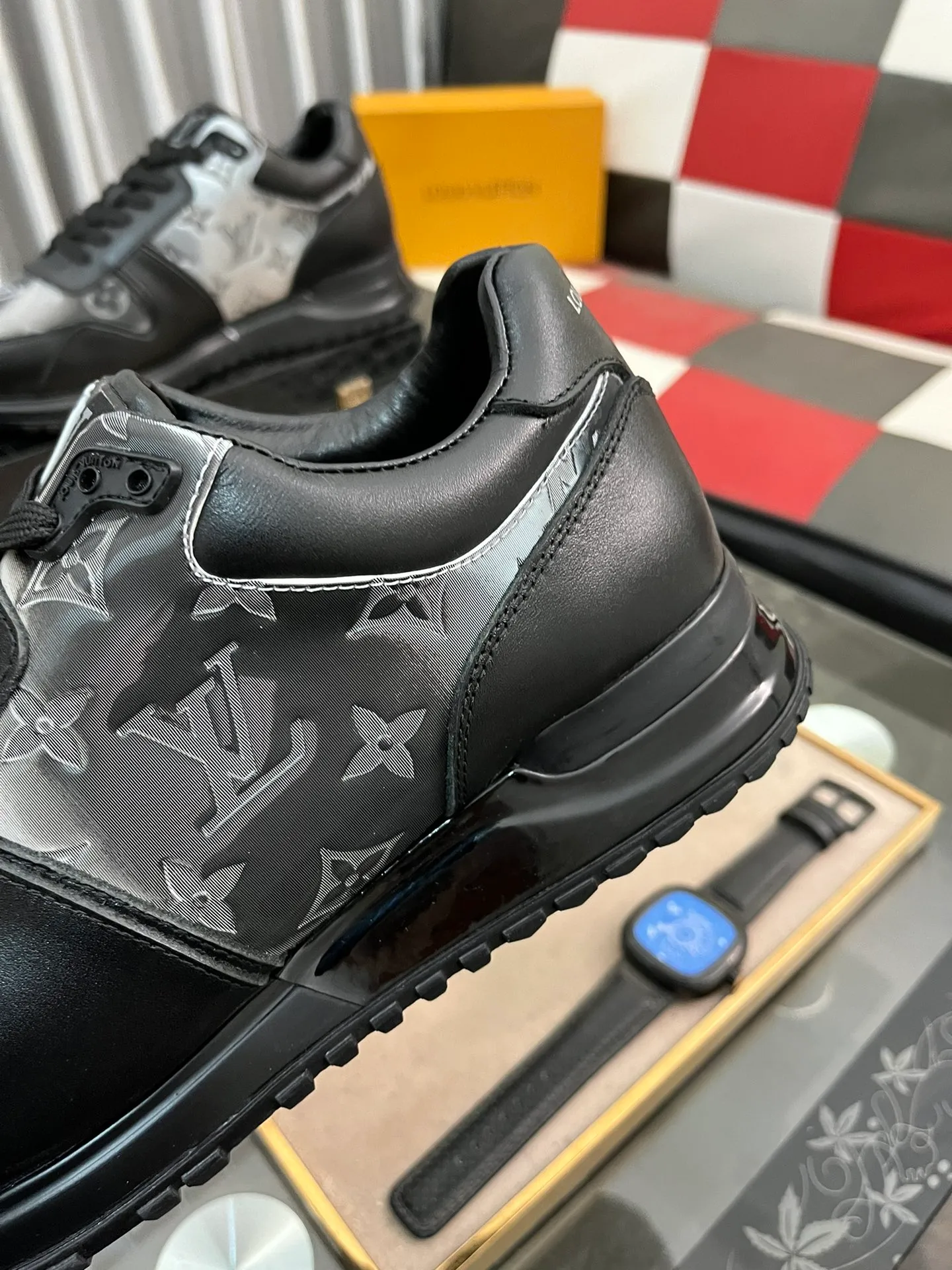 Men's men's shoes 💰420⌚️⌚️LV's latest casual sports shoes👉 👉 Popular casual fashion, 💞 Simple and elegant style, 🔊 The fabric is made of imported cowhide, ☑️Comfortable and breathable lining, original wear-resistant rubber outsole, exclusive new style, actual shot, size: 38-44